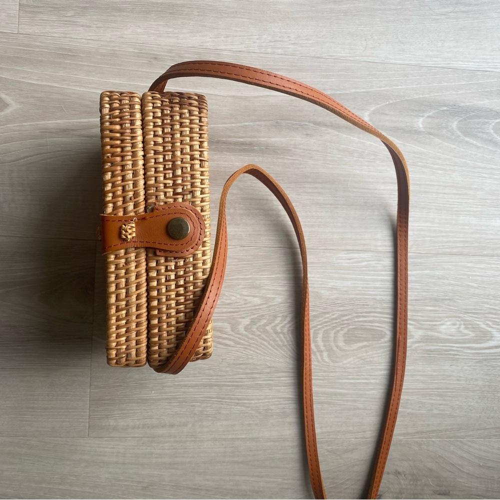 Woven Rattan Wicker Straw Crossbody Basket Purse Gem